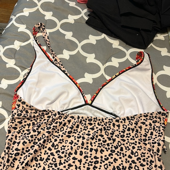 Bathing suit top with ties no padding - Picture 2 of 2